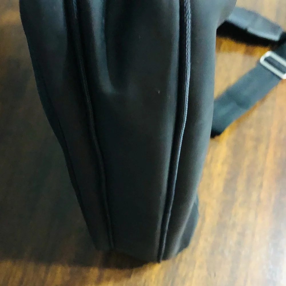 Dell shoulder hand laptop bag multiple compartment pockets black 14”X18”